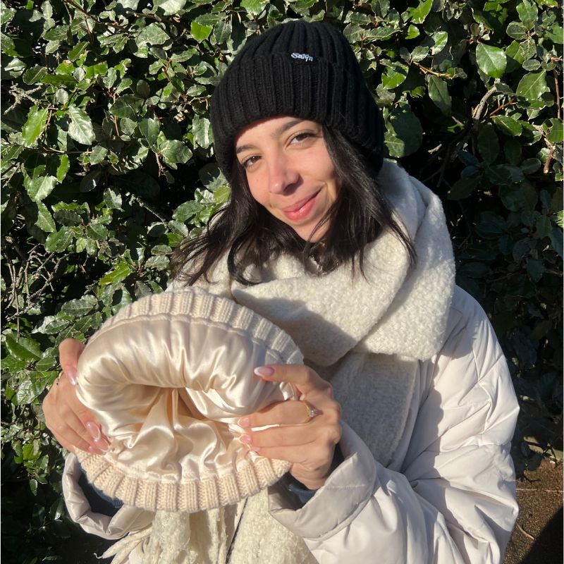 Bonnet intérieur en satin